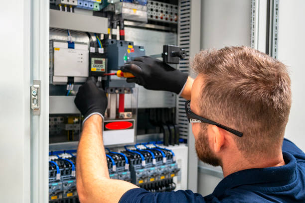 Best Commercial Electrician Services  in Deland Southwest, FL